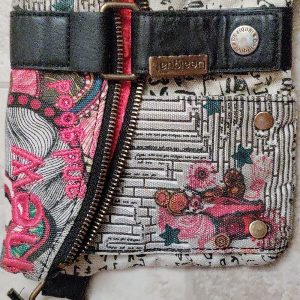 Purse - Picture 4 of 6